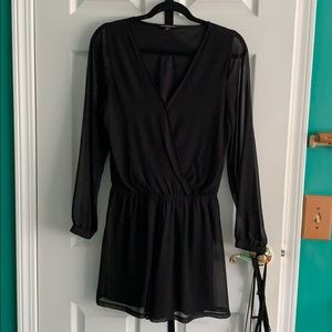 Black 3/4 sleeve romper